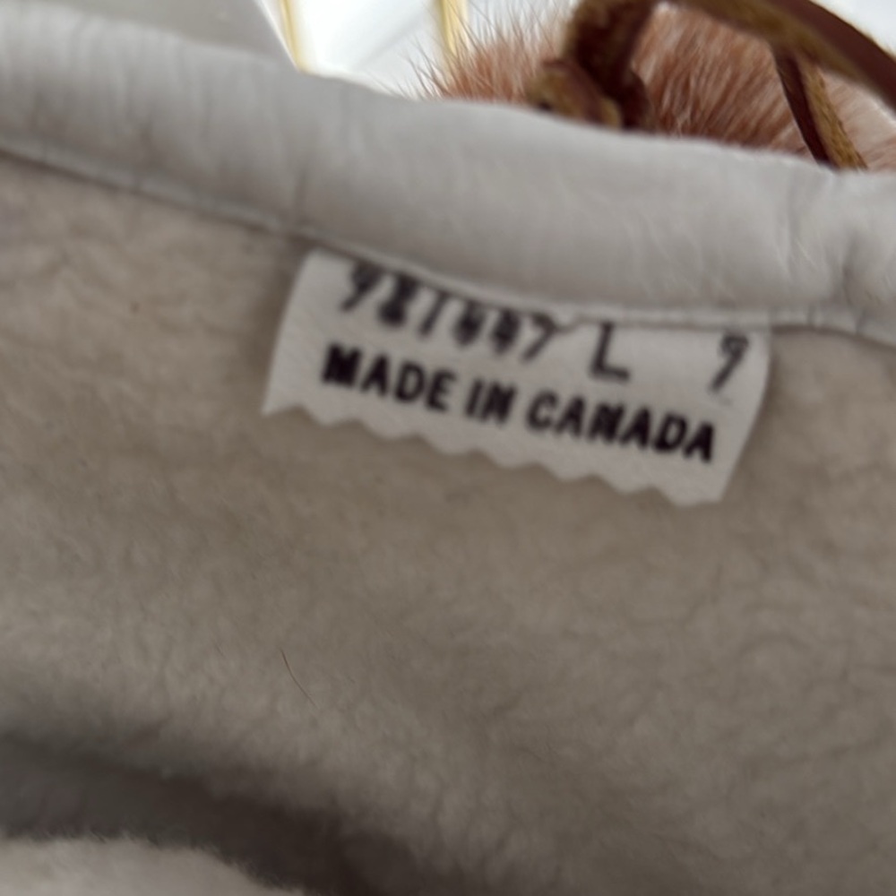 Women's Winter Fur Boots - Picture 3 of 4
